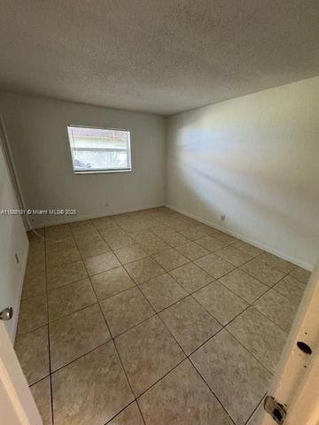 7830 SW 10th St A-C, North Lauderdale, FL 33068