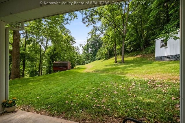 1949 Presson Drive, Charleston, WV 25320