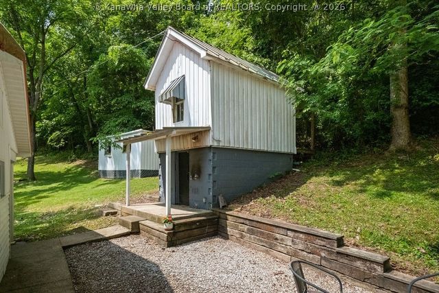 1949 Presson Drive, Charleston, WV 25320