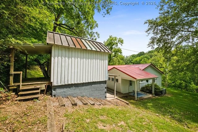 1949 Presson Drive, Charleston, WV 25320
