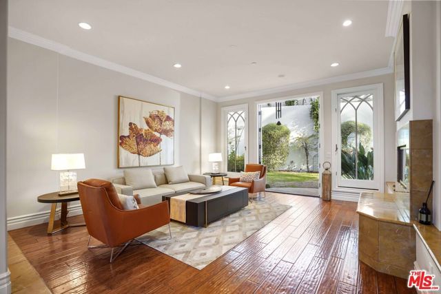 10940 Terryview Drive, Studio City (los Angeles), CA 91604