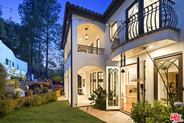 10940 Terryview Drive, Studio City (los Angeles), CA 91604