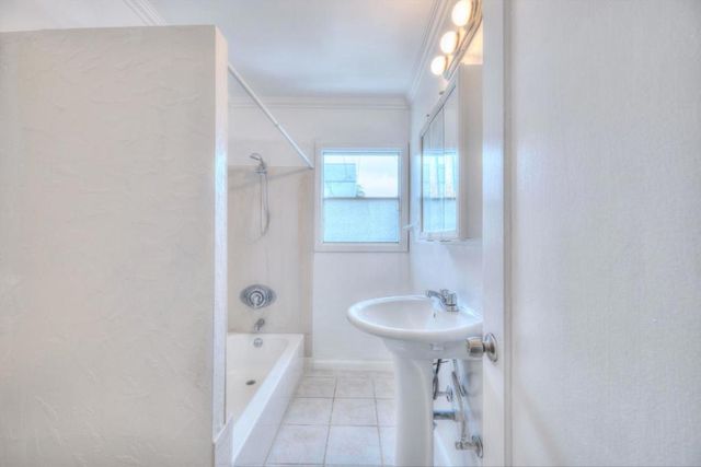 6029 Macarthur Boulevard, Oakland, CA 94605