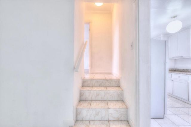 6029 Macarthur Boulevard, Oakland, CA 94605