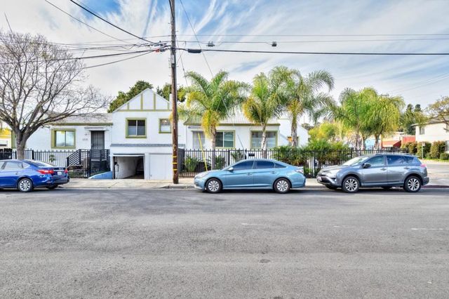 6029 Macarthur Boulevard, Oakland, CA 94605