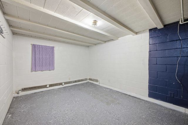 2604 Hilltop Drive, Marshalltown, IA 50158