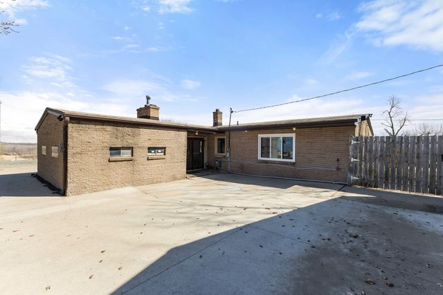 2604 Hilltop Drive, Marshalltown, IA 50158