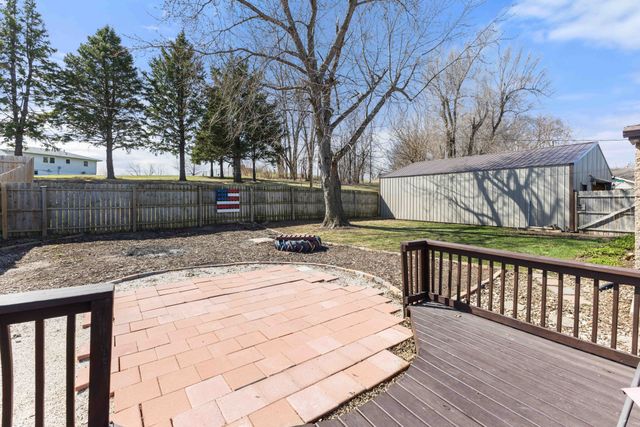 2604 Hilltop Drive, Marshalltown, IA 50158