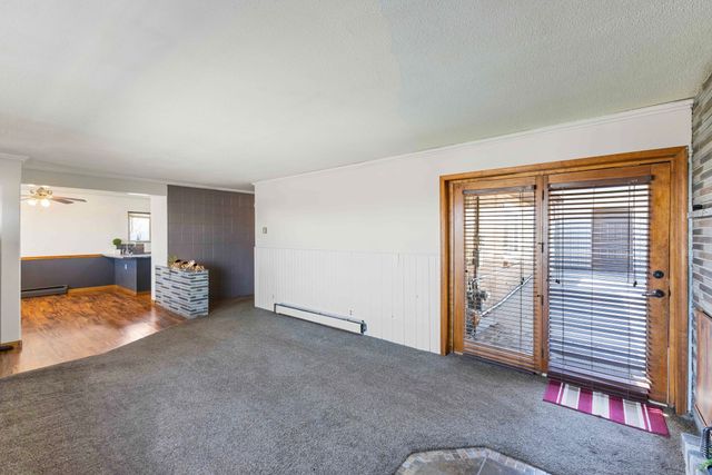 2604 Hilltop Drive, Marshalltown, IA 50158