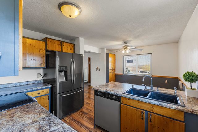 2604 Hilltop Drive, Marshalltown, IA 50158