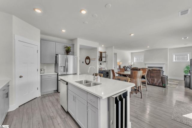 328 Roderick Lane, Greenville, SC 29605