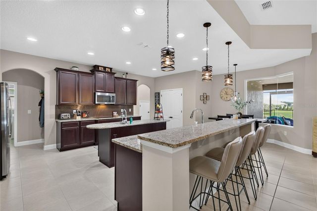 31948 GEOFF WAY, Sorrento, FL 32776