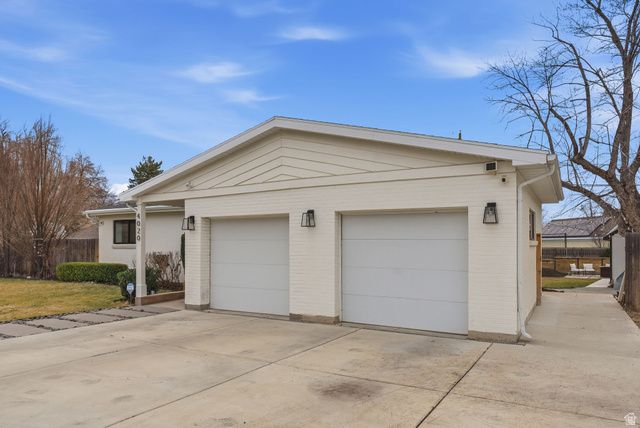 4020 S OLIVER DR, Holladay, UT 84124