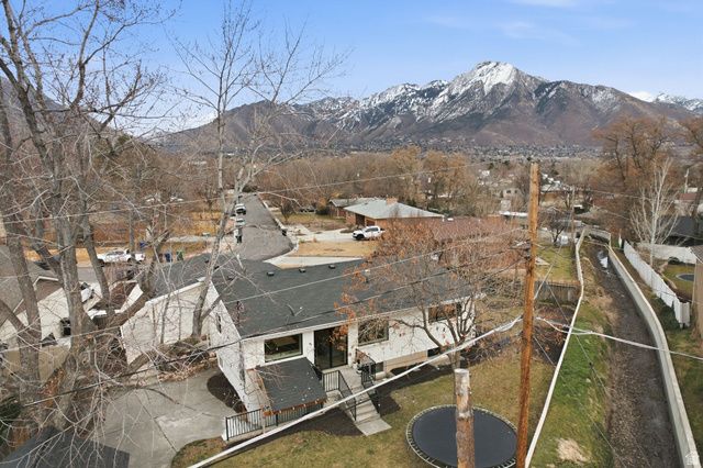 4020 S OLIVER DR, Holladay, UT 84124