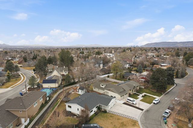4020 S OLIVER DR, Holladay, UT 84124