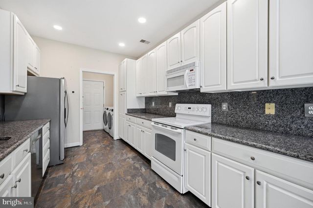 13199 ORMOND DR, Bristow, VA 20136