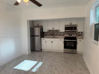 7840 NW 5th Ave #4, Miami, FL 33150