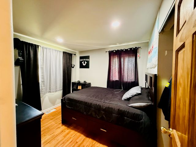 6906 W 91st Street, Bridgeview, IL 60455