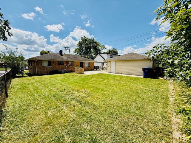 6906 W 91st Street, Bridgeview, IL 60455