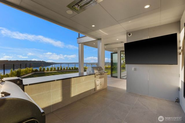 3024 N Vista View Drive, Tacoma, WA 98407
