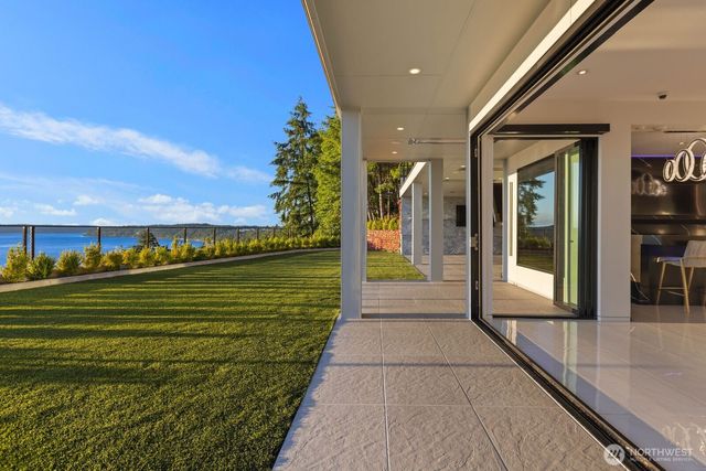 3024 N Vista View Drive, Tacoma, WA 98407