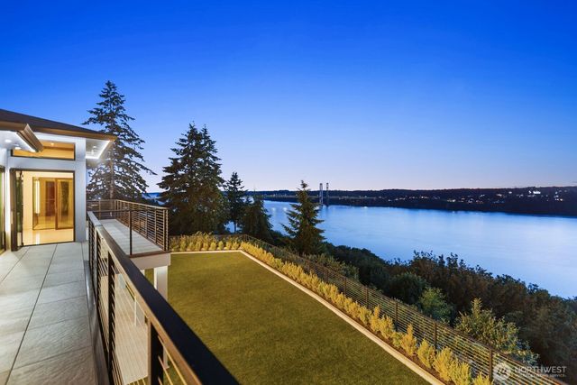 3024 N Vista View Drive, Tacoma, WA 98407