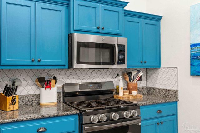 5469 North Shore Rd, Pensacola, FL 32507