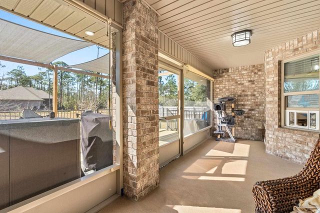 5469 North Shore Rd, Pensacola, FL 32507