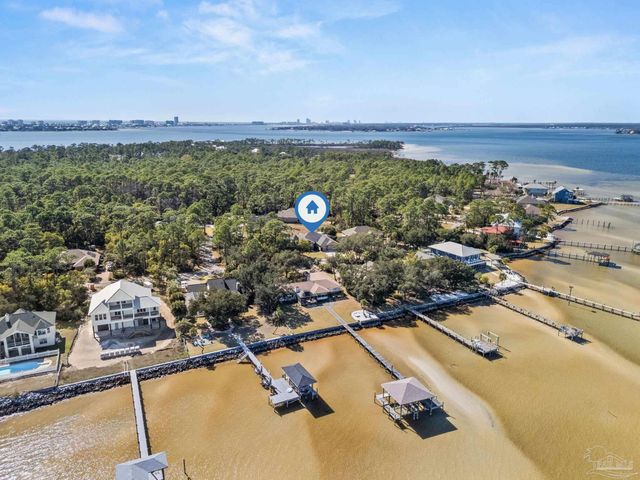 5469 North Shore Rd, Pensacola, FL 32507