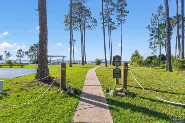 5469 North Shore Rd, Pensacola, FL 32507