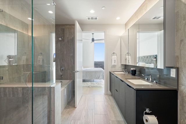 44 East Ave 3801, Austin, TX 78701