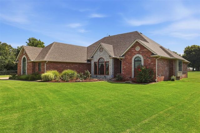 6490 Cedar Creek Drive, Jones, OK 73049