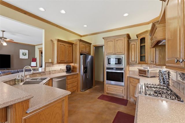 6490 Cedar Creek Drive, Jones, OK 73049