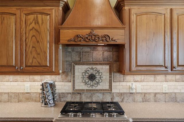 6490 Cedar Creek Drive, Jones, OK 73049