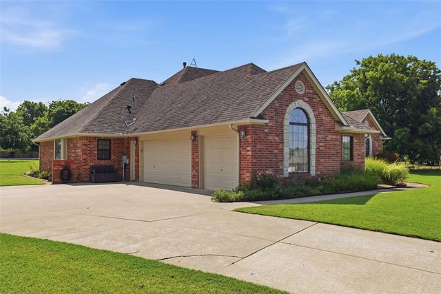 6490 Cedar Creek Drive, Jones, OK 73049