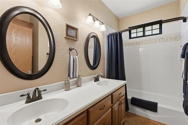 6490 Cedar Creek Drive, Jones, OK 73049