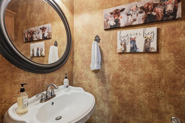 6490 Cedar Creek Drive, Jones, OK 73049
