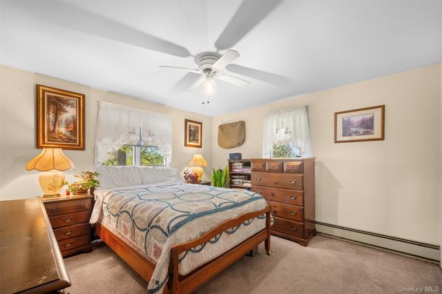 2 Bent Lane, Levittown, NY 11756