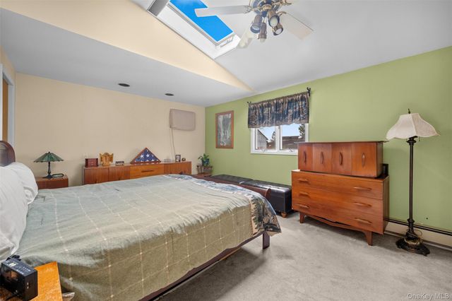 2 Bent Lane, Levittown, NY 11756