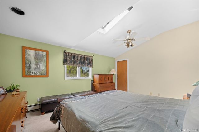 2 Bent Lane, Levittown, NY 11756