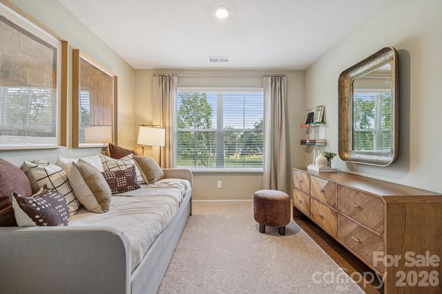 4636 Lakeview Road 7, Charlotte, NC 28216