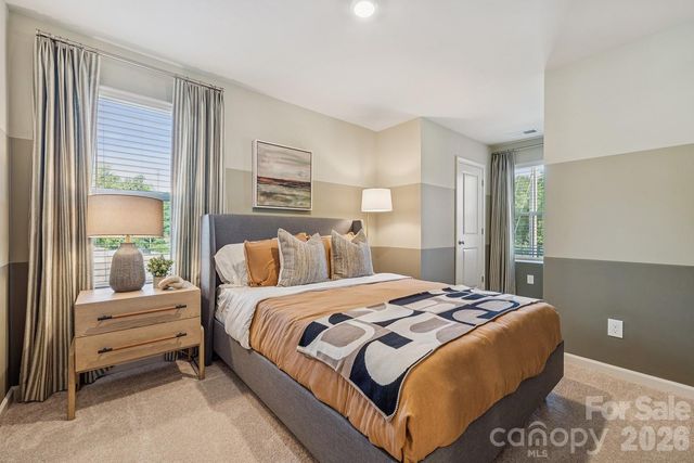 4636 Lakeview Road 7, Charlotte, NC 28216