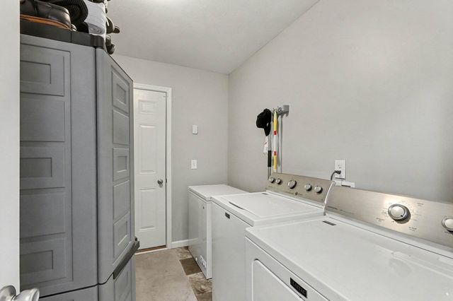 1545 Notley Field Lane, Vicksburg, MI 49097