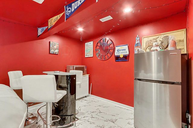 1545 Notley Field Lane, Vicksburg, MI 49097