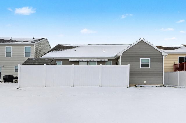 1545 Notley Field Lane, Vicksburg, MI 49097