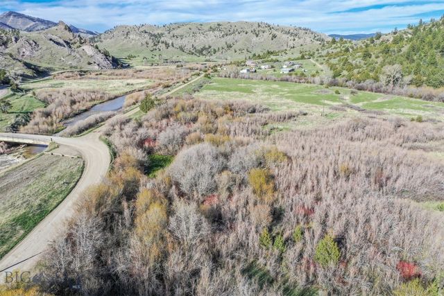 26580 Dry Creek Rd, Belgrade, MT 59714