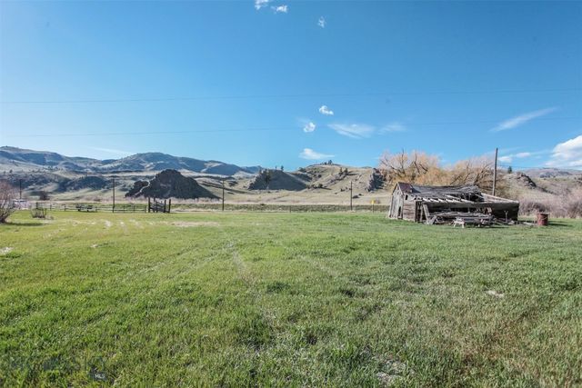 26580 Dry Creek Rd, Belgrade, MT 59714