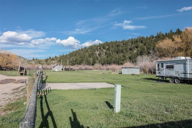 26580 Dry Creek Rd, Belgrade, MT 59714