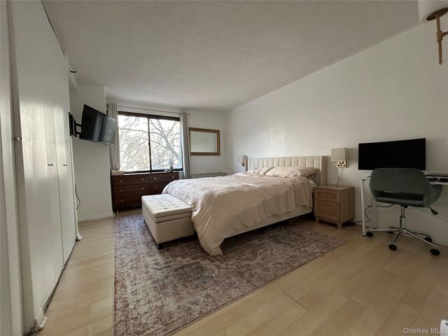 10 Cottage Place 2A, White Plains, NY 10601