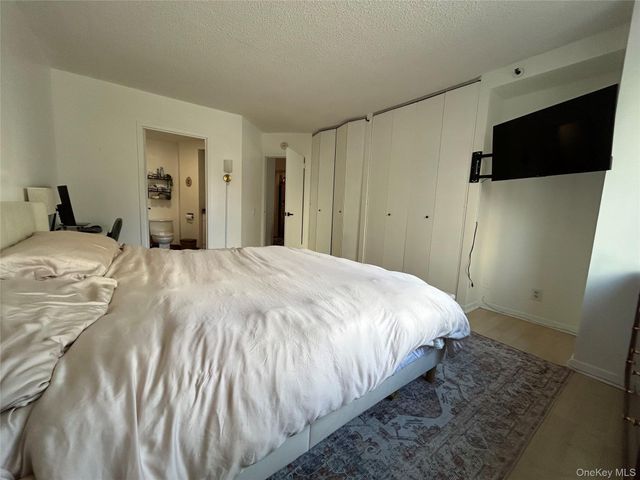 10 Cottage Place 2A, White Plains, NY 10601